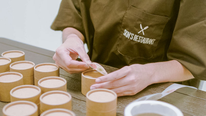 Etiquetado crema nutritiva de noche