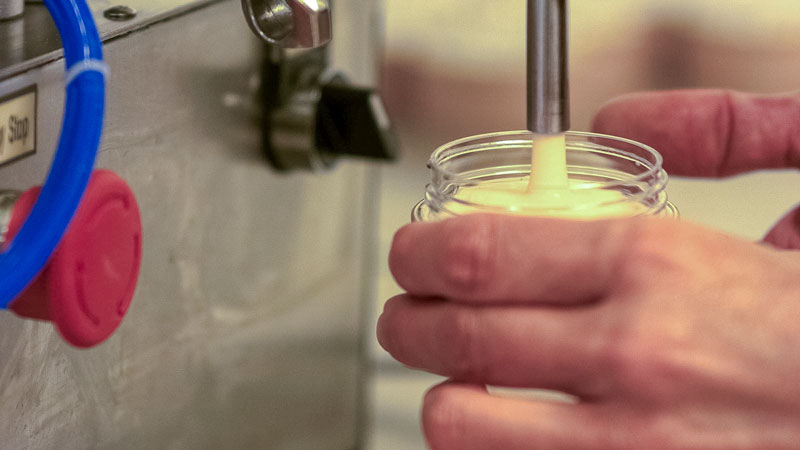 Envasado crema energizante de día