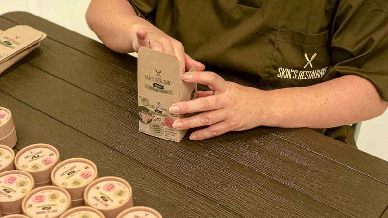 Estuchado crema nutritiva de noche